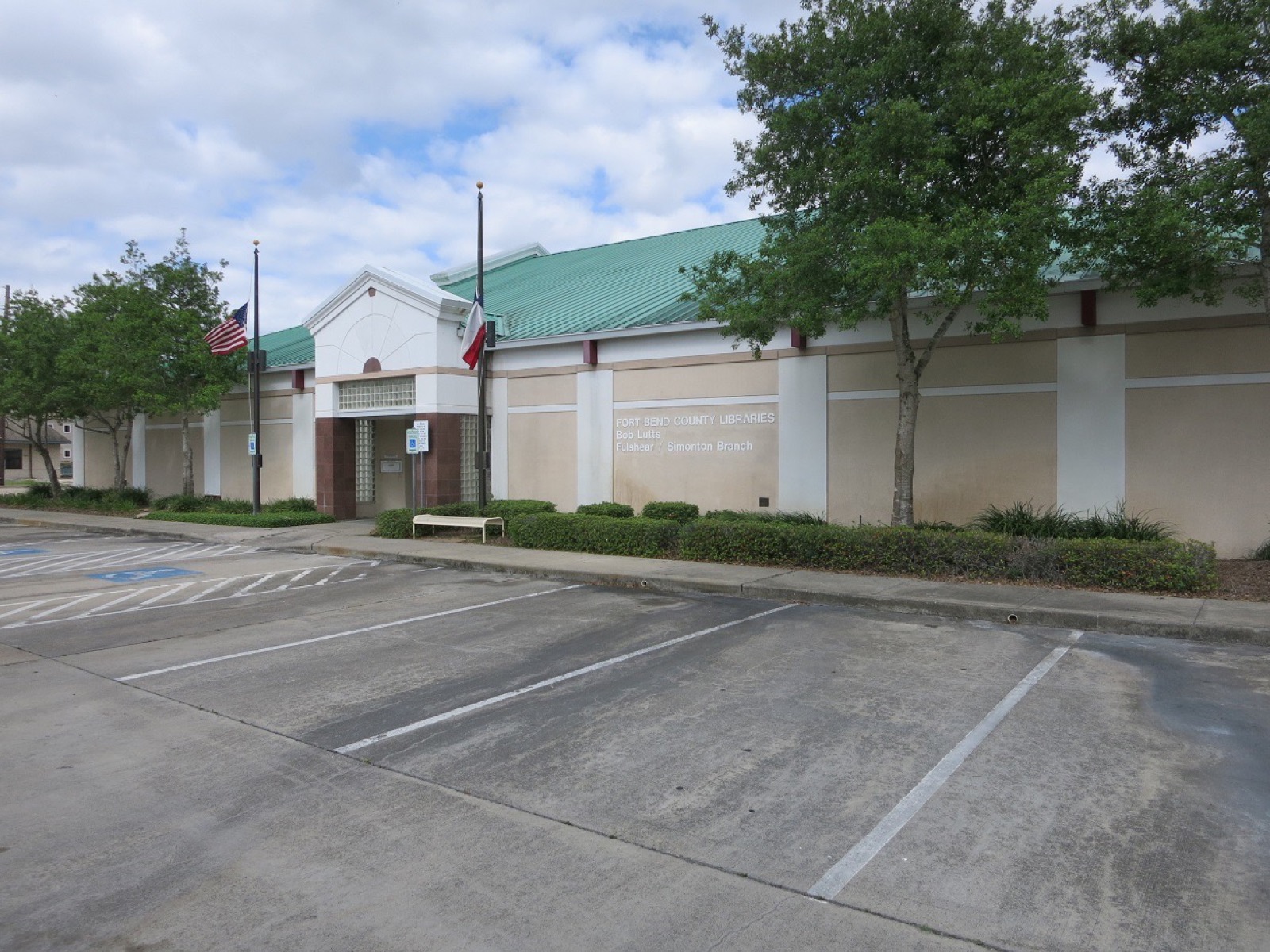 Bob Lutts Library in Fulshear, Texas